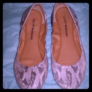 🌞 2 for $25, Lucky Brand snakeskin flats